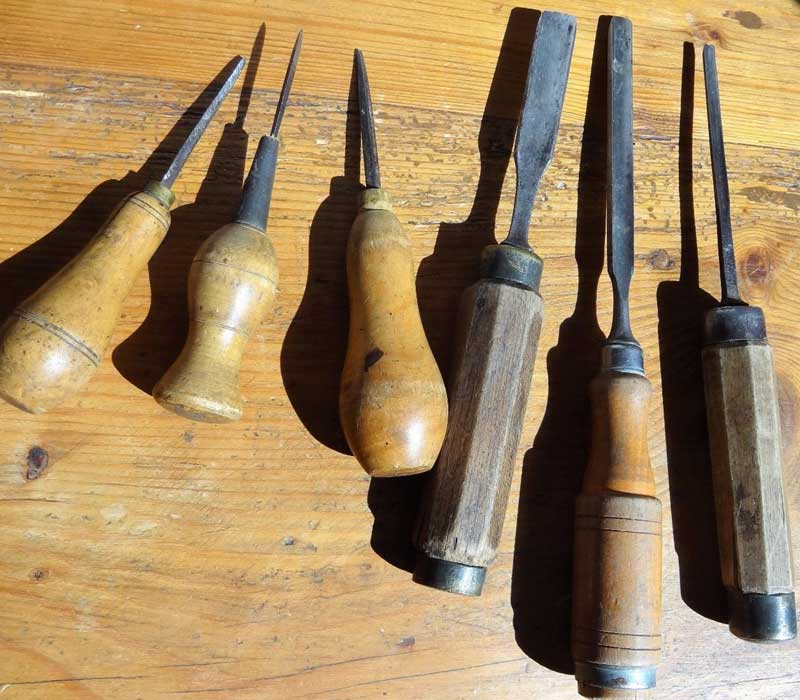 anciens outils de métiers art populaire