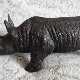 Bronze Animalier - Sujet : Rhinocéros à patine brune